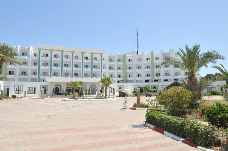 Chiraz Club - Families Only Monastir