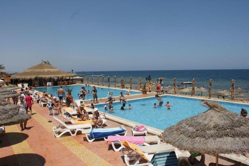 Chiraz Club - Families Only Hotel